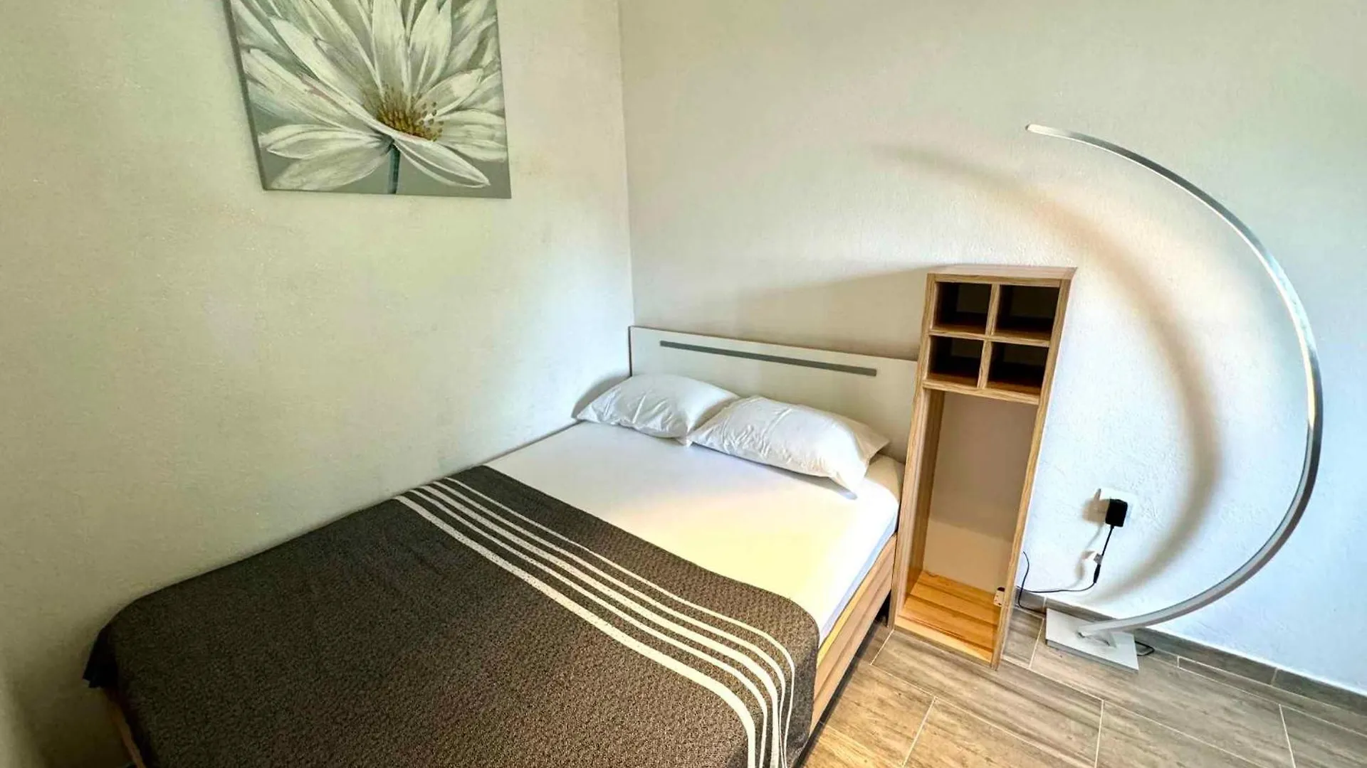 Apartment In Dramalj 44160